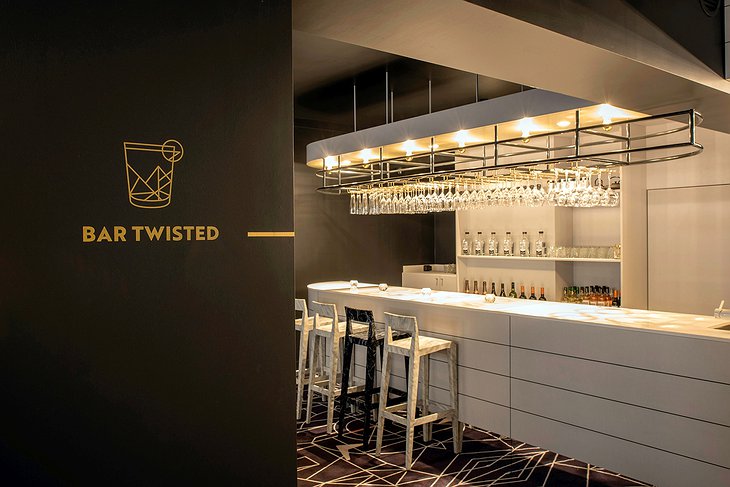 Mabi Hotel City Centre Bar Twisted