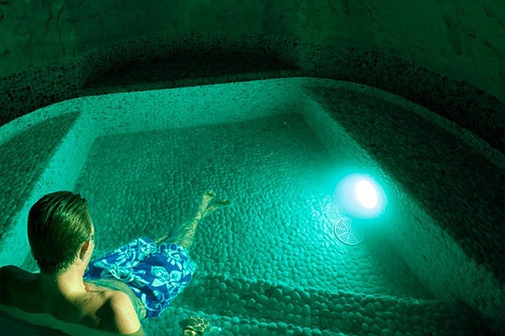 Columbarium spa pool