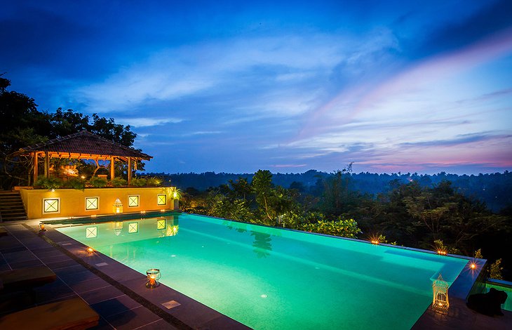 Summertime villa in Goa pool in the night