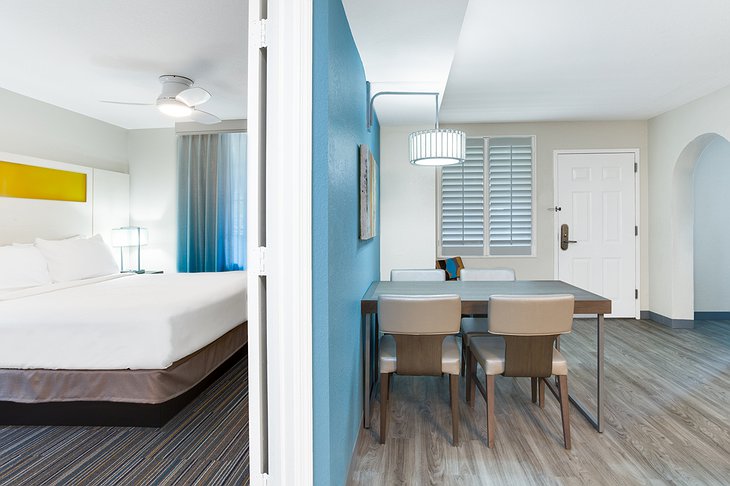 Holiday Inn Resort Orlando Suites suite