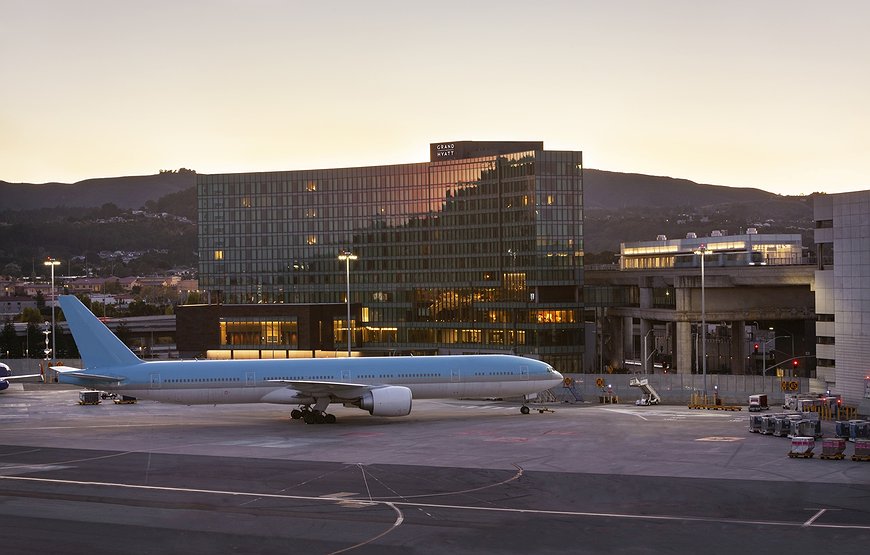 Grand Hyatt at SFO - Sky-High Comfort: Inside San Francisco Airport's Only On-Site Hotel