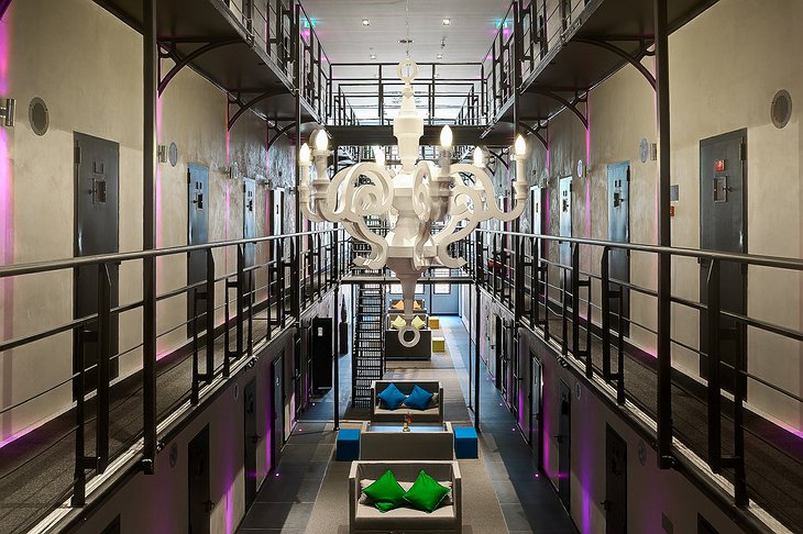 Het Arresthuis Hotel Hallway Prison Cells