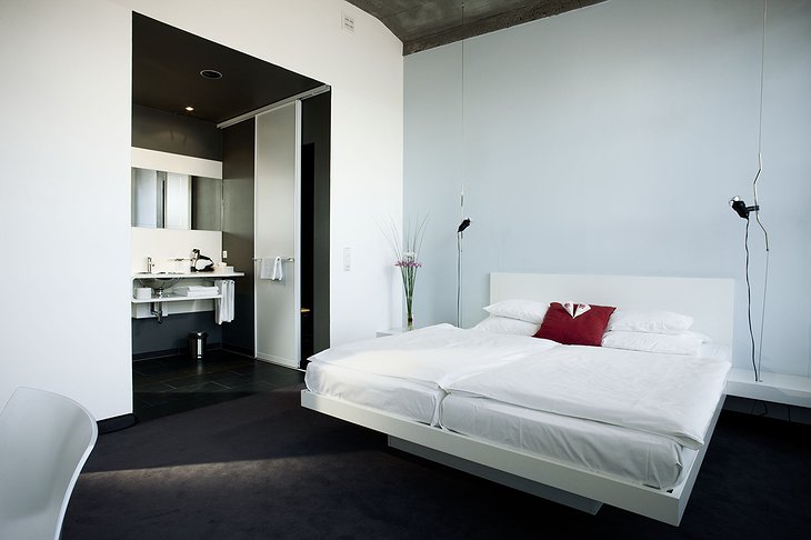25 Hours Hotel Number One bedroom