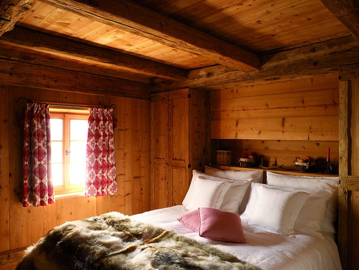 Nido wooden bedroom