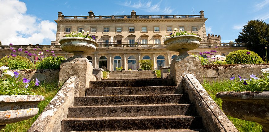 Cowley Manor - The English Manor House