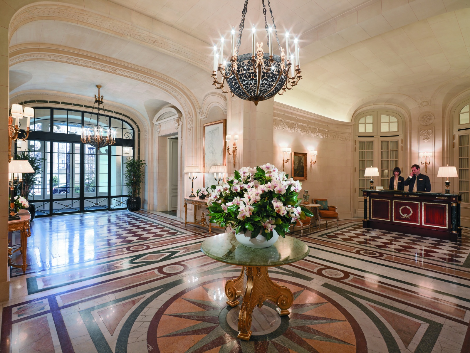 Shangri La Hotel Paris Parisian Luxury In The Shadow Of The Eiffel Tower