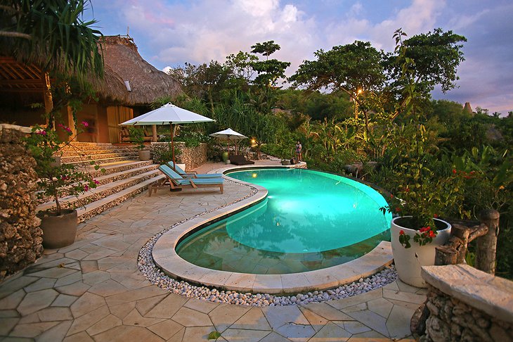 Private pool