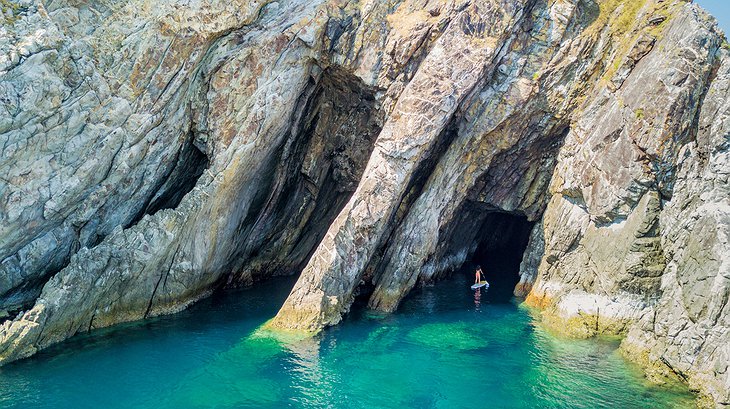 Wa Ale Island Rock Formations