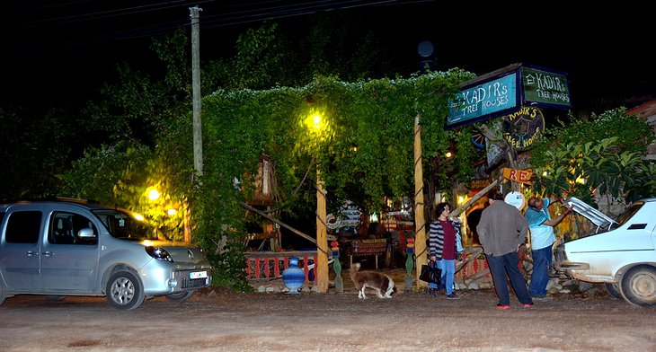 Kadir’s Top Tree Houses main gate