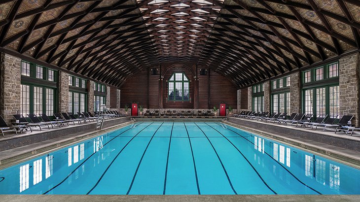 Fairmont Le Château Montebello Swimming Pool