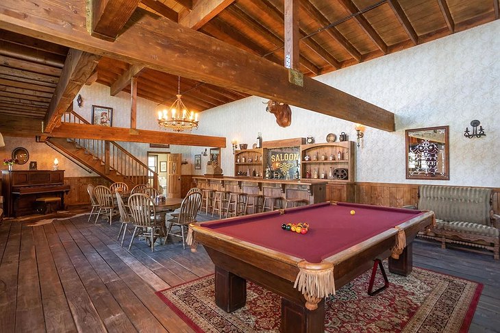 Old West Temecula Saloon Bar And Pool Table