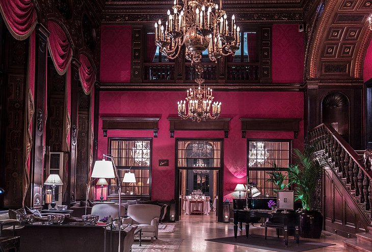 Schlosshotel Im Grunewald lobby