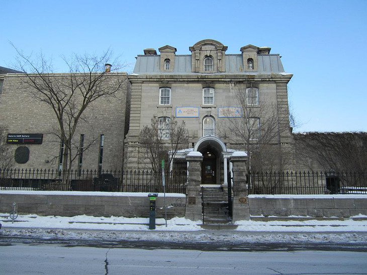 Ottawa Jail Hostel exterior