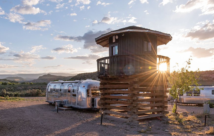 Ofland Escalante - Desert Dreams and Drive-In Nostalgia