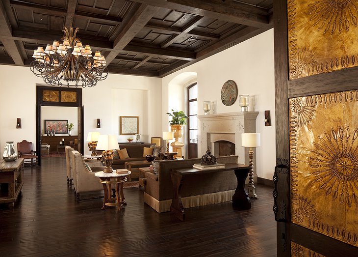 Rosewood San Miguel de Allende lobby