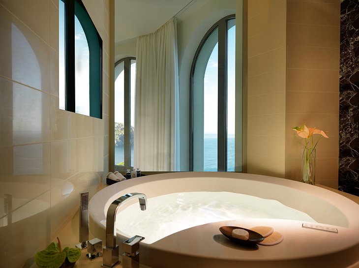 Bathroom with sea view