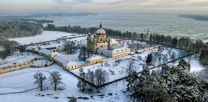 Monte Pacis - Lithuanian 17th-Century Monastery Hotel