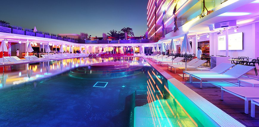 Ushuaia Ibiza Beach Hotel - The Best Pool Party In The World!