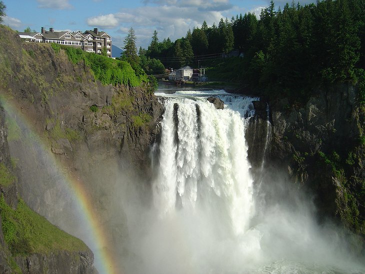 Twin Peaks The Great Northern Hotel With The Waterfall