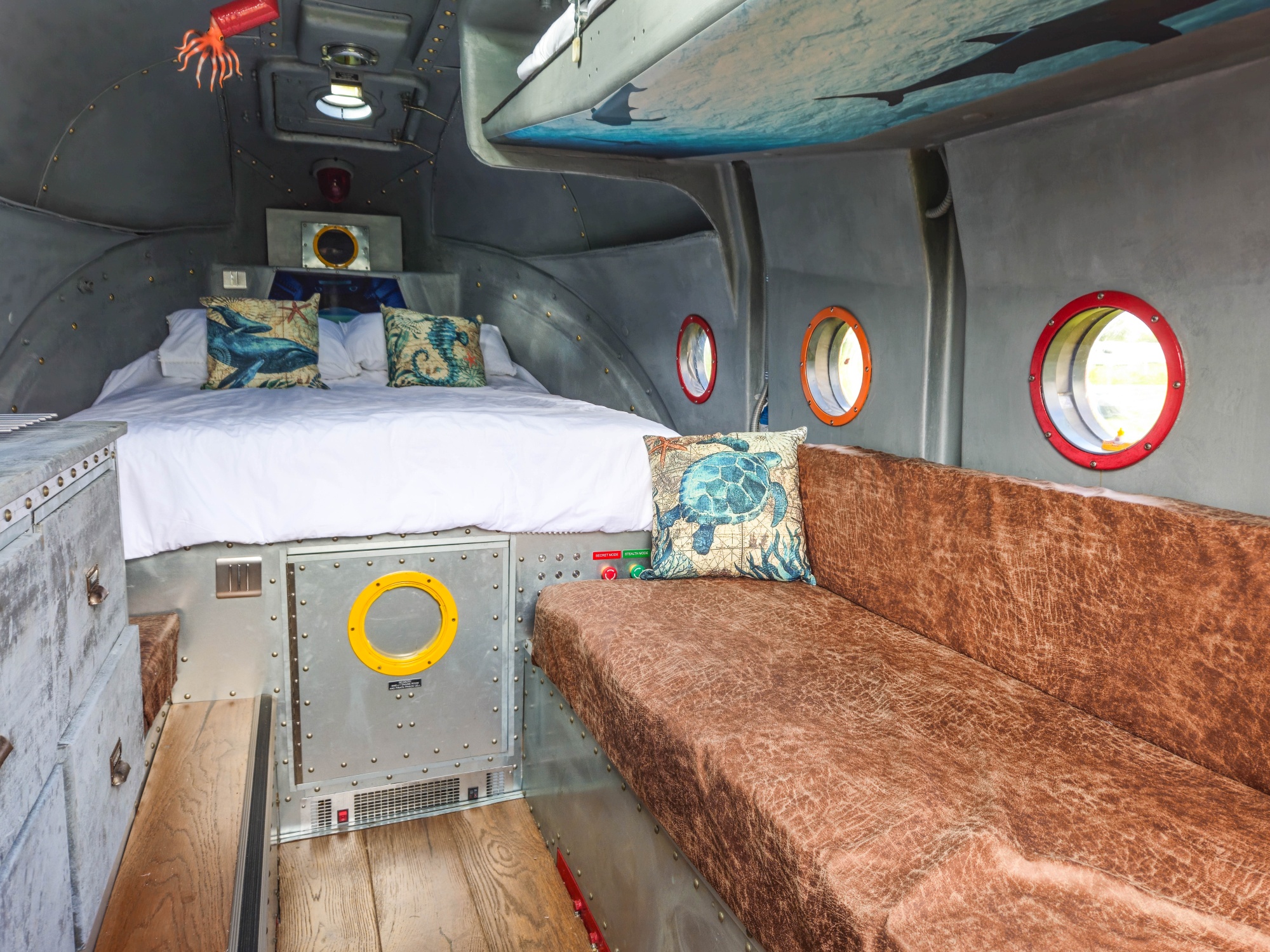 Submarine Rv Yellow Submarine - Glamping in a Steampunk Machine