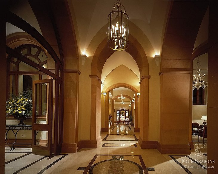 Four Seasons Sultanahmet grand corridors