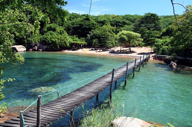 Mumbo Island beach and bridge