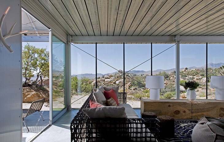 Off-grid itHouse living room views on the desert