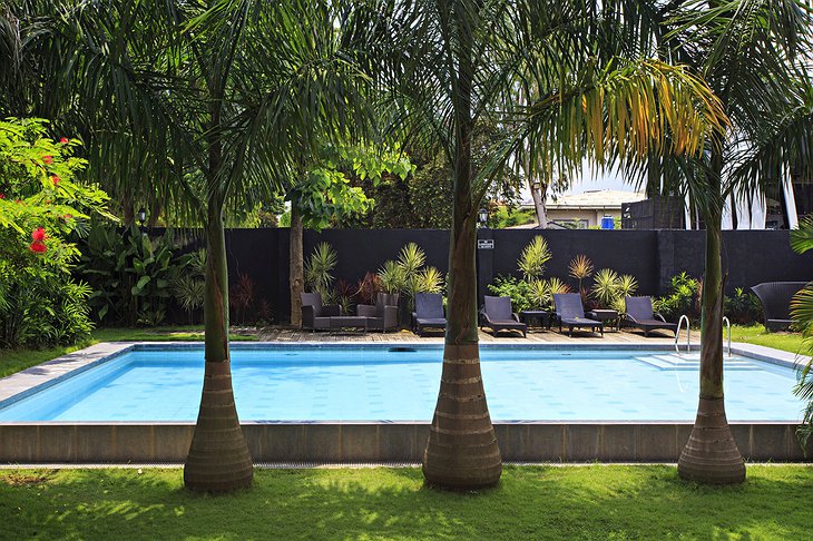 The Henry Hotel Cebu swimming pool