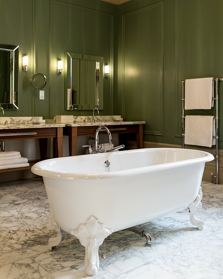 St. Pancras Renaissance Hotel Vintage Bathtub