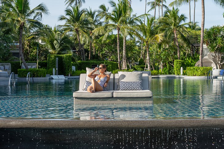 Meliá Koh Samui Resort Pool Sofa