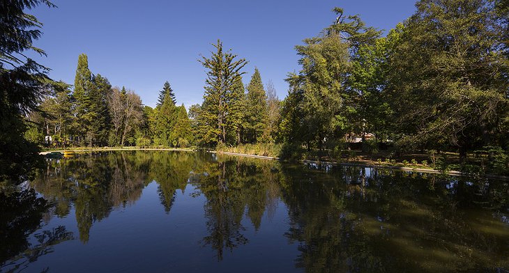 Pedras Salgadas lake