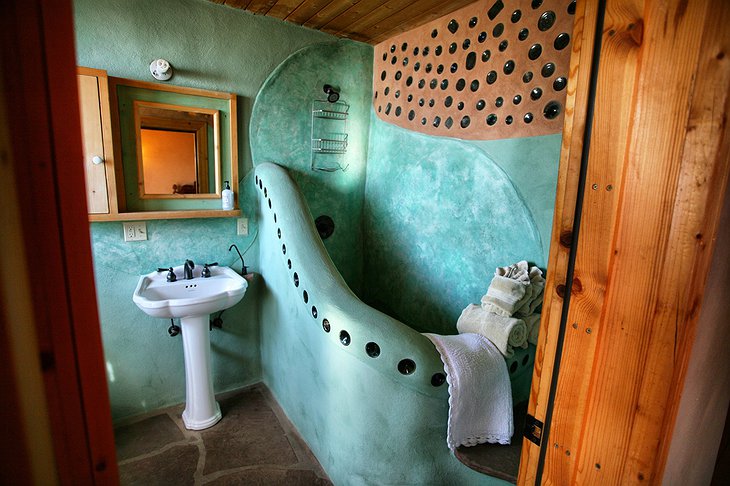 Earthship Curvy Bathroom