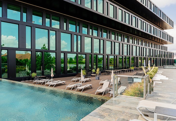 Axis Viana Hotel Pool Loungers