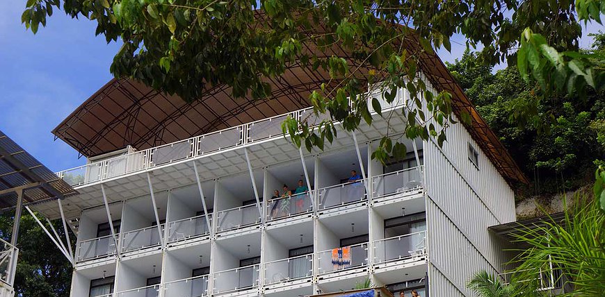 El Faro Beach Hotel - Costa Rican Hotel Built From Shipping Containers