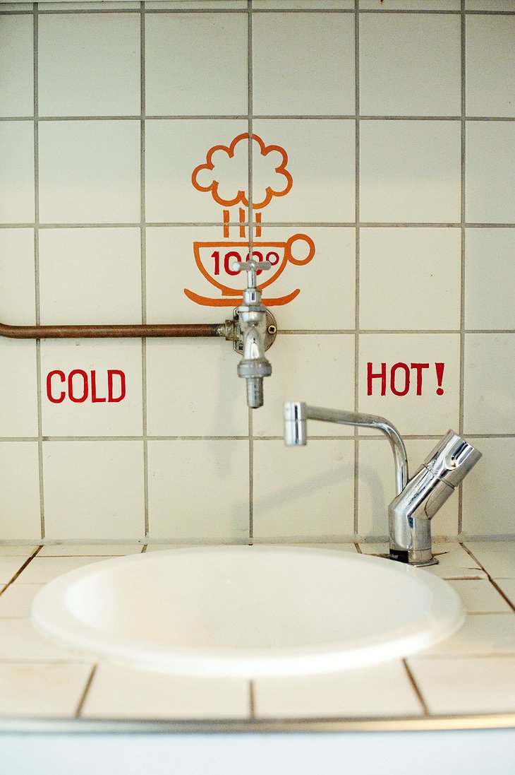 Lloyd Hotel bathroom details (hot and cold tap)