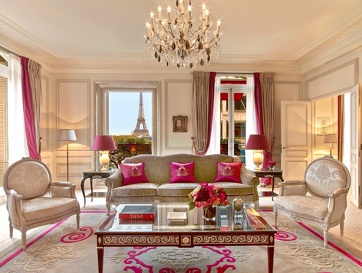 Hotel Plaza Athenee Paris Eiffel signature suite