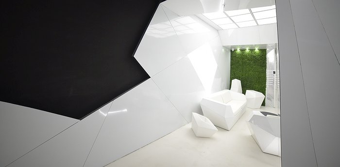 Optimi Rooms - Futuristic Capsules In Bilbao