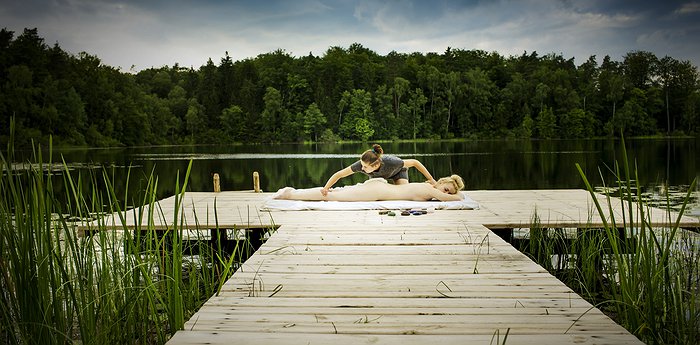 Glendoria - Dreamy Retro Hotel And Glamping Site In Rural Poland