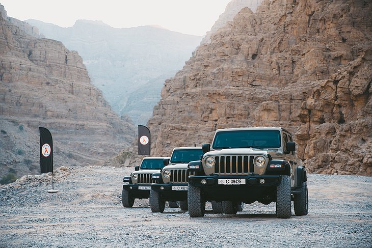 Jeeps in the Jebel Jais desert