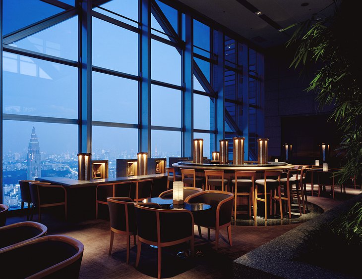 Park Hyatt Tokyo The Peak Bar