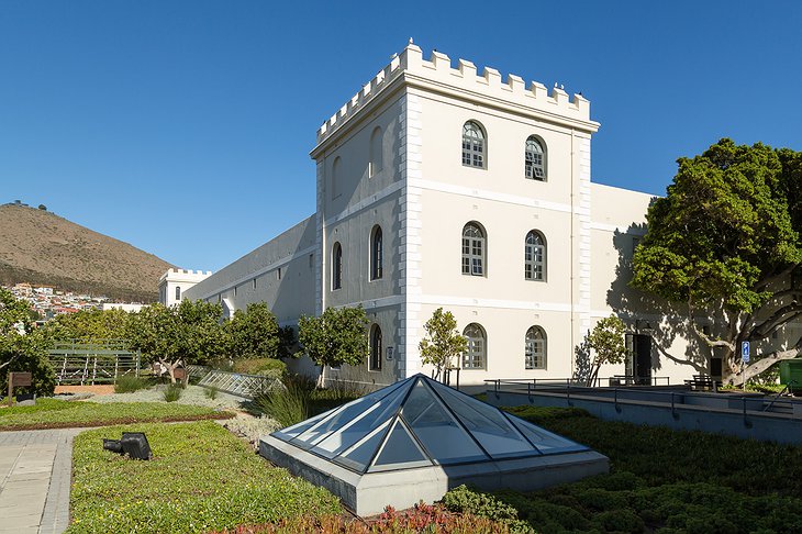 Protea Breakwater Lodge building