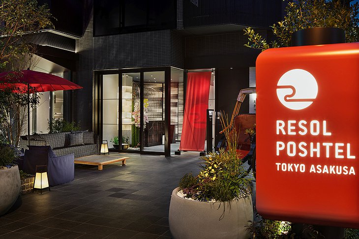 Resol Poshtel Tokyo Asakusa Entrance