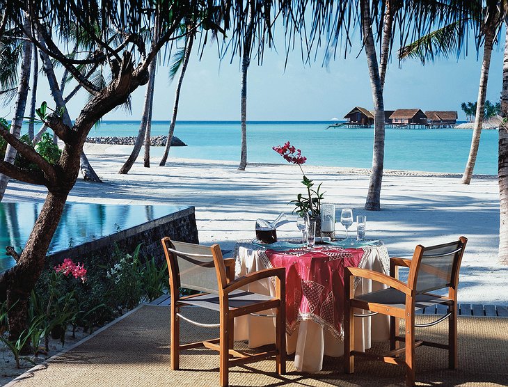 Reethi Rah private dining