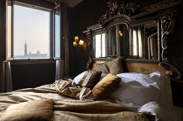Hotel Metropole Venice elegant room