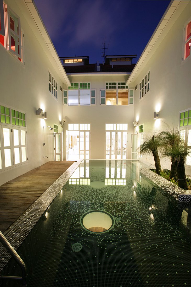 New Majestic Hotel swimming pool