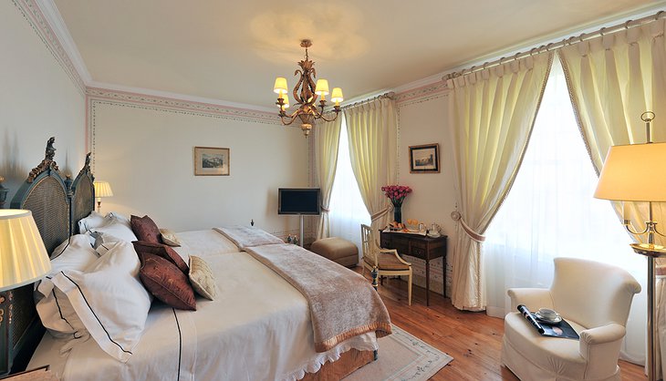 Sintra Castle Hotel room