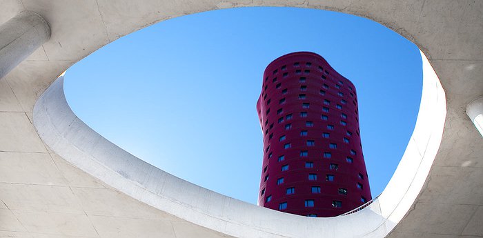 Porta Fira Hotel - Unique & Curvy Skyscraper In Barcelona