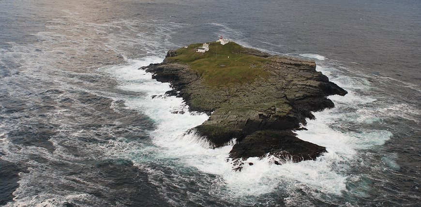 Svinoy Lighthouse – Historic Lighthouse In Norway