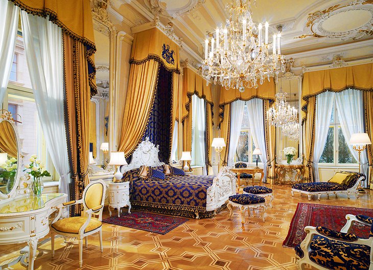 Royal suite bedroom