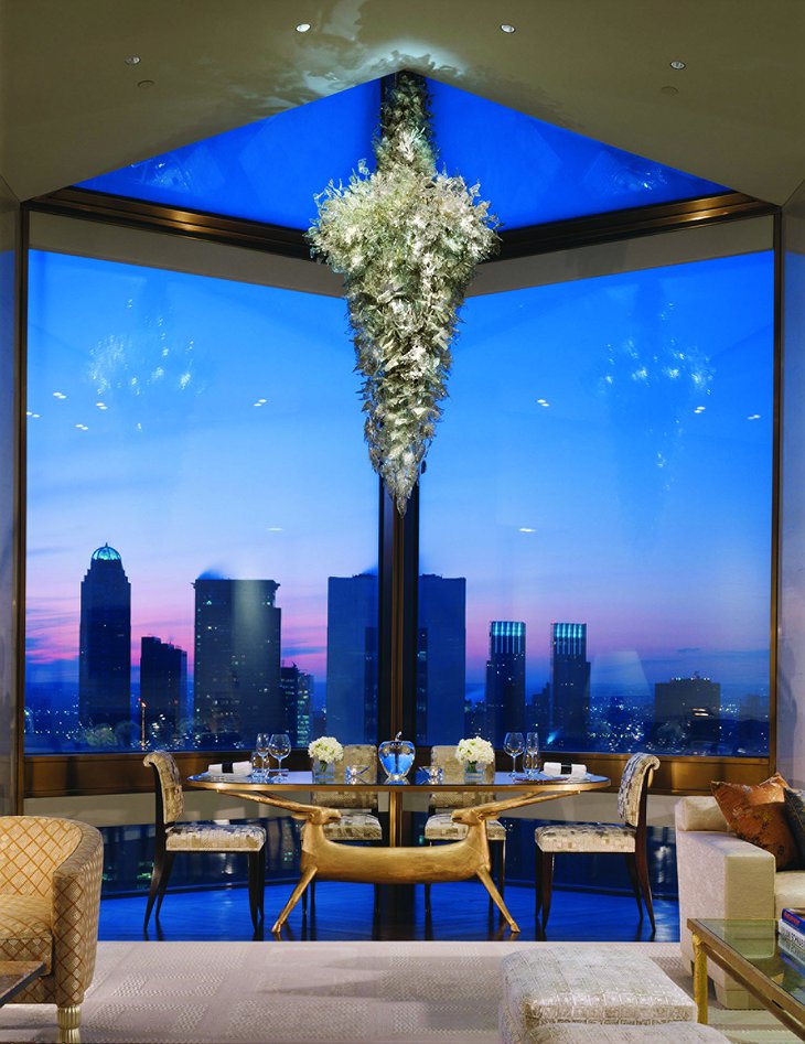 Ty Warner Penthouse Suite Cantilevered Glass Balcony